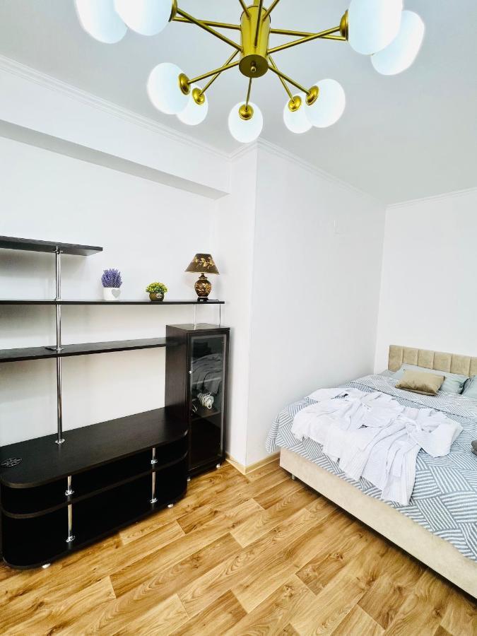 Evita Apartment Biskek Kültér fotó